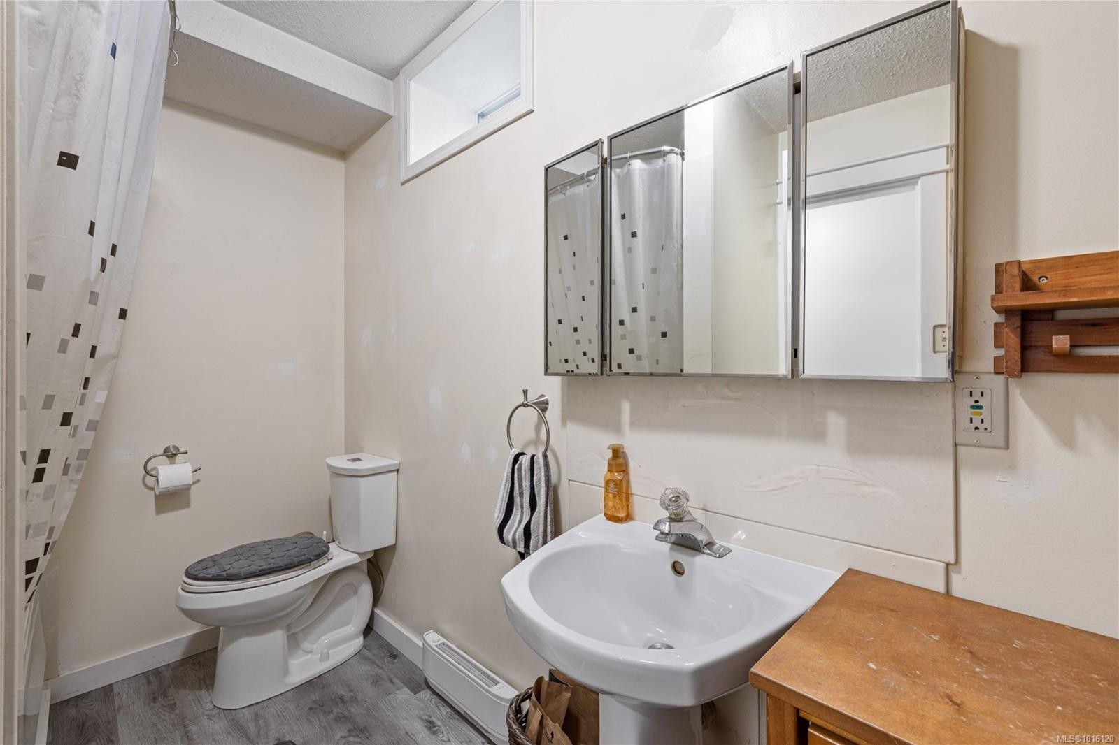 2450 Nanoose Rd, Nanoose Bay, BC