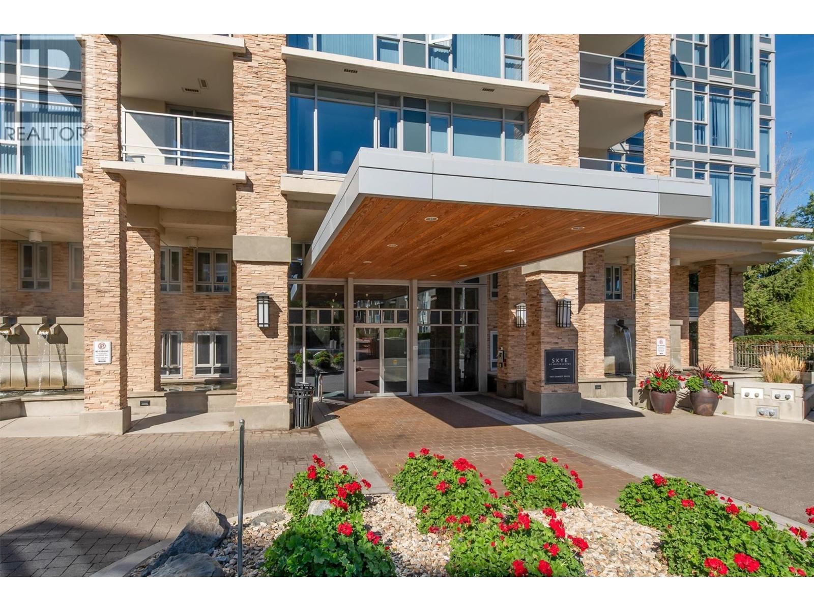 1075 Sunset Drive Unit# 2408, Kelowna, BC - Outdoor With Balcony With Facade