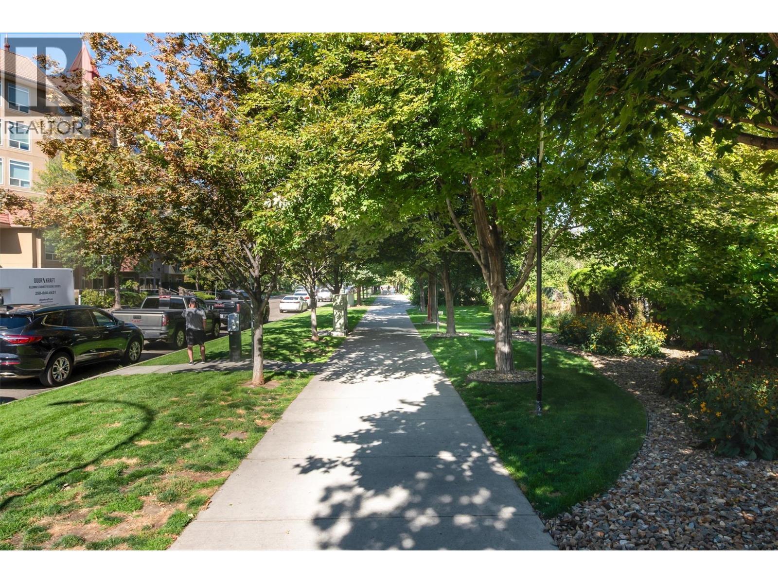 1075 Sunset Drive Unit# 2408, Kelowna, BC - Outdoor