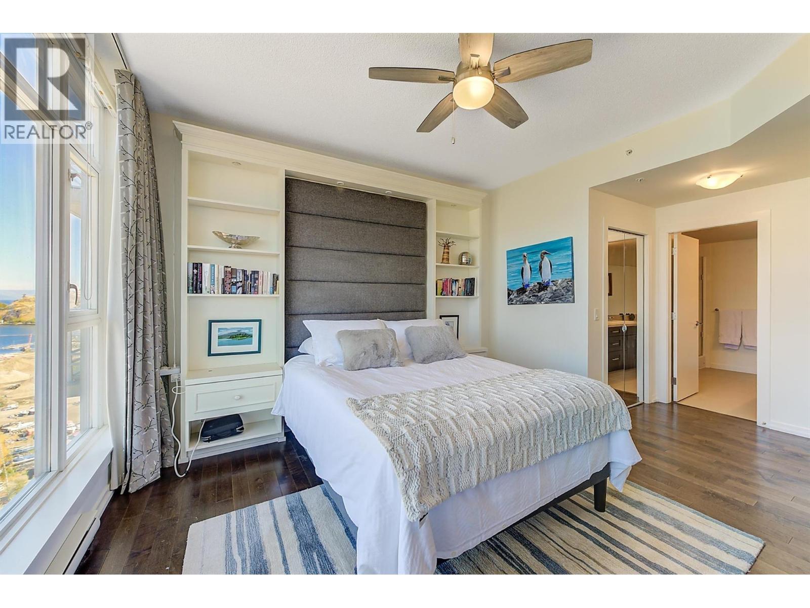 1075 Sunset Drive Unit# 2408, Kelowna, BC - Indoor Photo Showing Bedroom