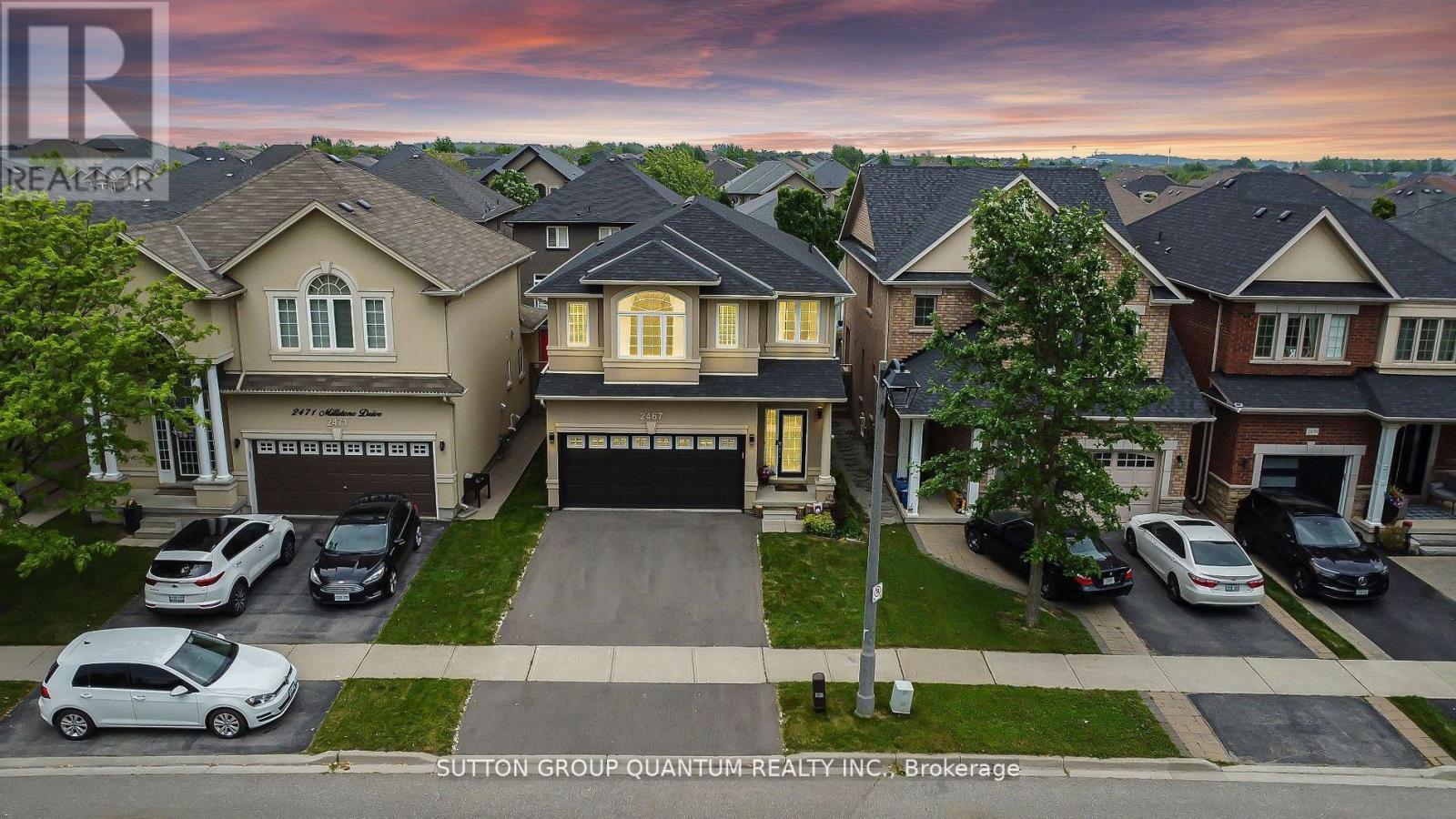 2467 Millstone Drive, Oakville, ON - Outdoor With Facade