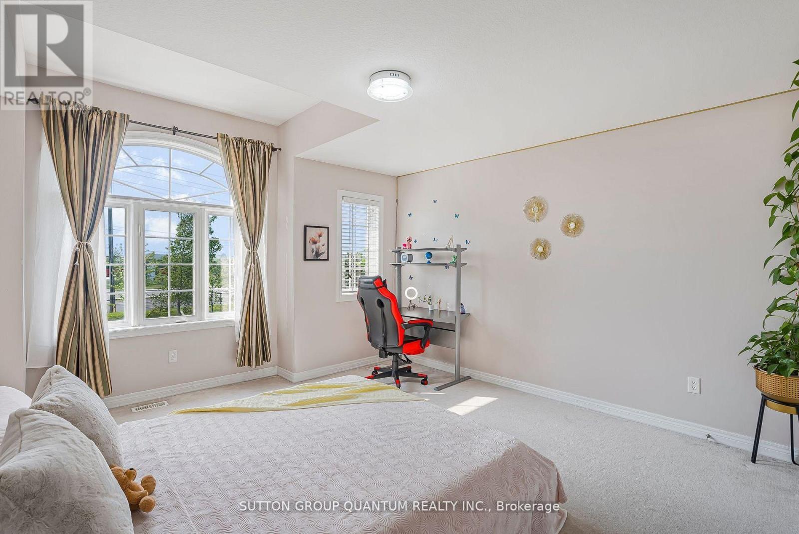 2467 Millstone Drive, Oakville, ON - Indoor Photo Showing Bedroom