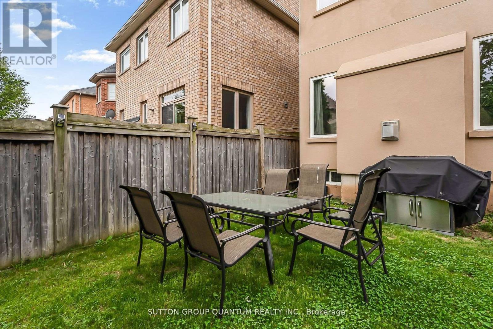 2467 Millstone Drive, Oakville, ON - Outdoor With Exterior