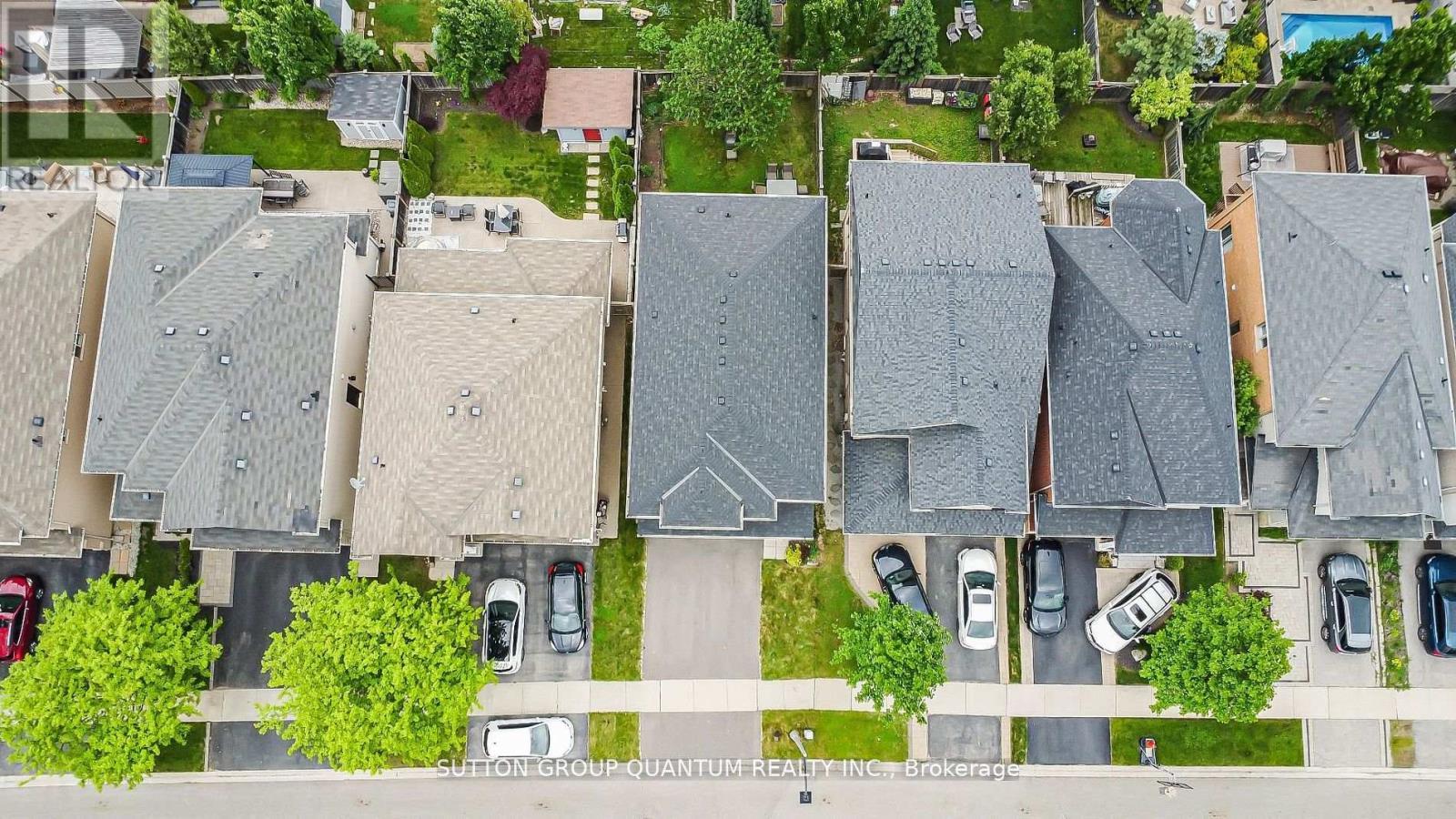 2467 Millstone Drive, Oakville, ON - Outdoor