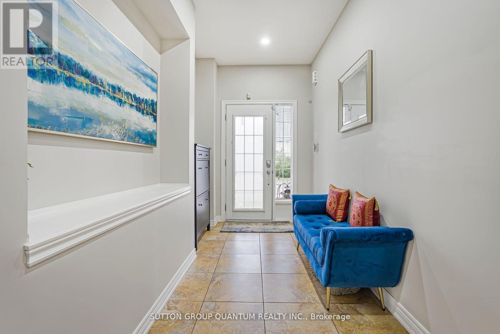 2467 Millstone Drive, Oakville, ON - Indoor Photo Showing Other Room