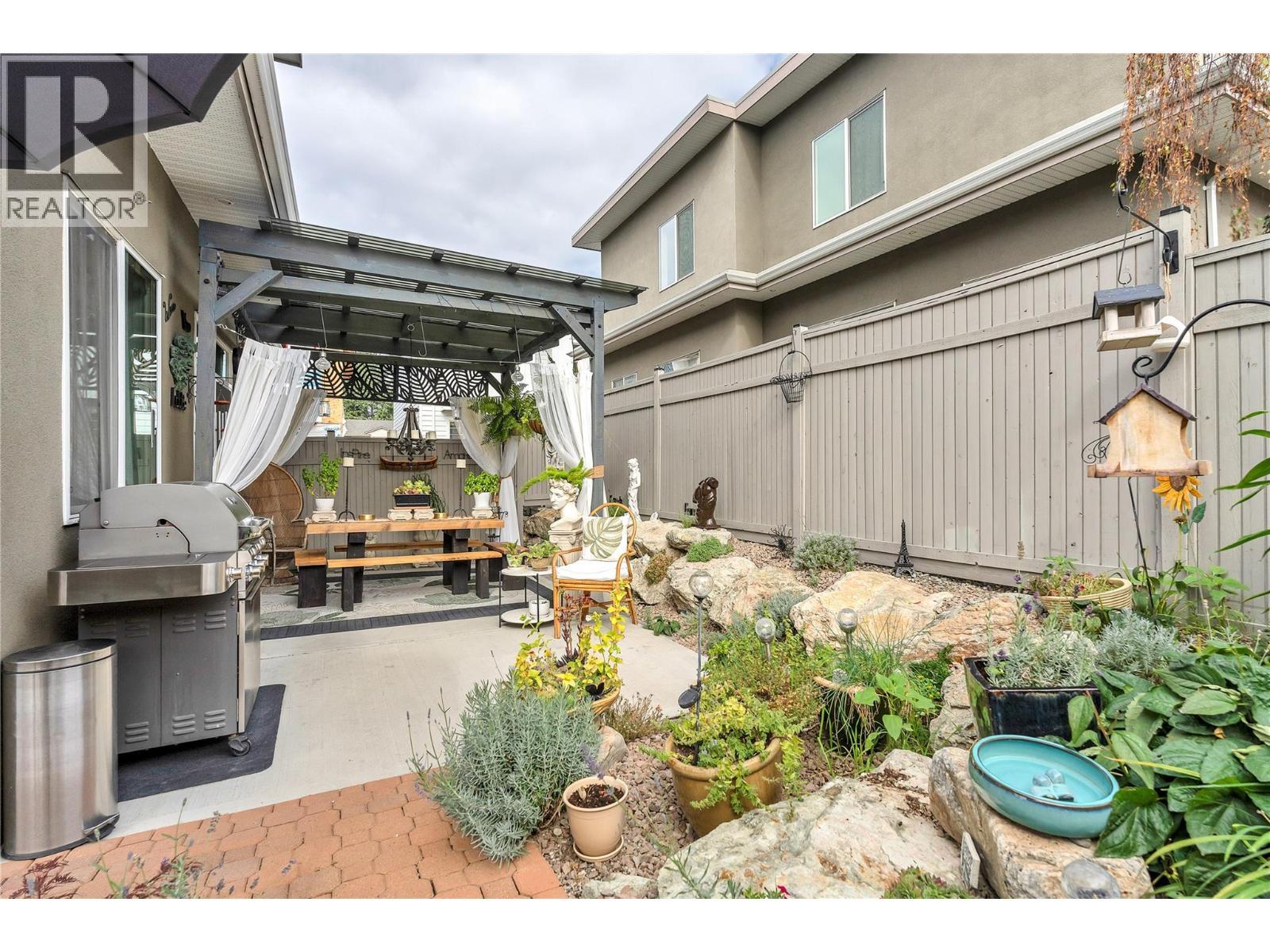 801 Ontario Street Unit# 104, Penticton, BC - Outdoor