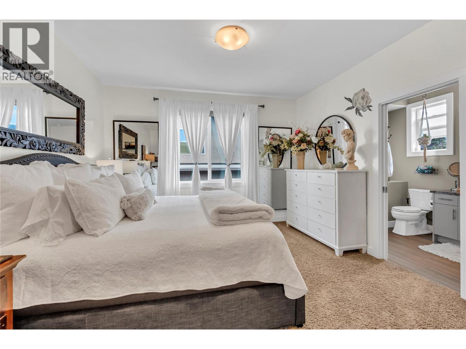 801 Ontario Street Unit# 104, Penticton, BC - Indoor Photo Showing Bedroom