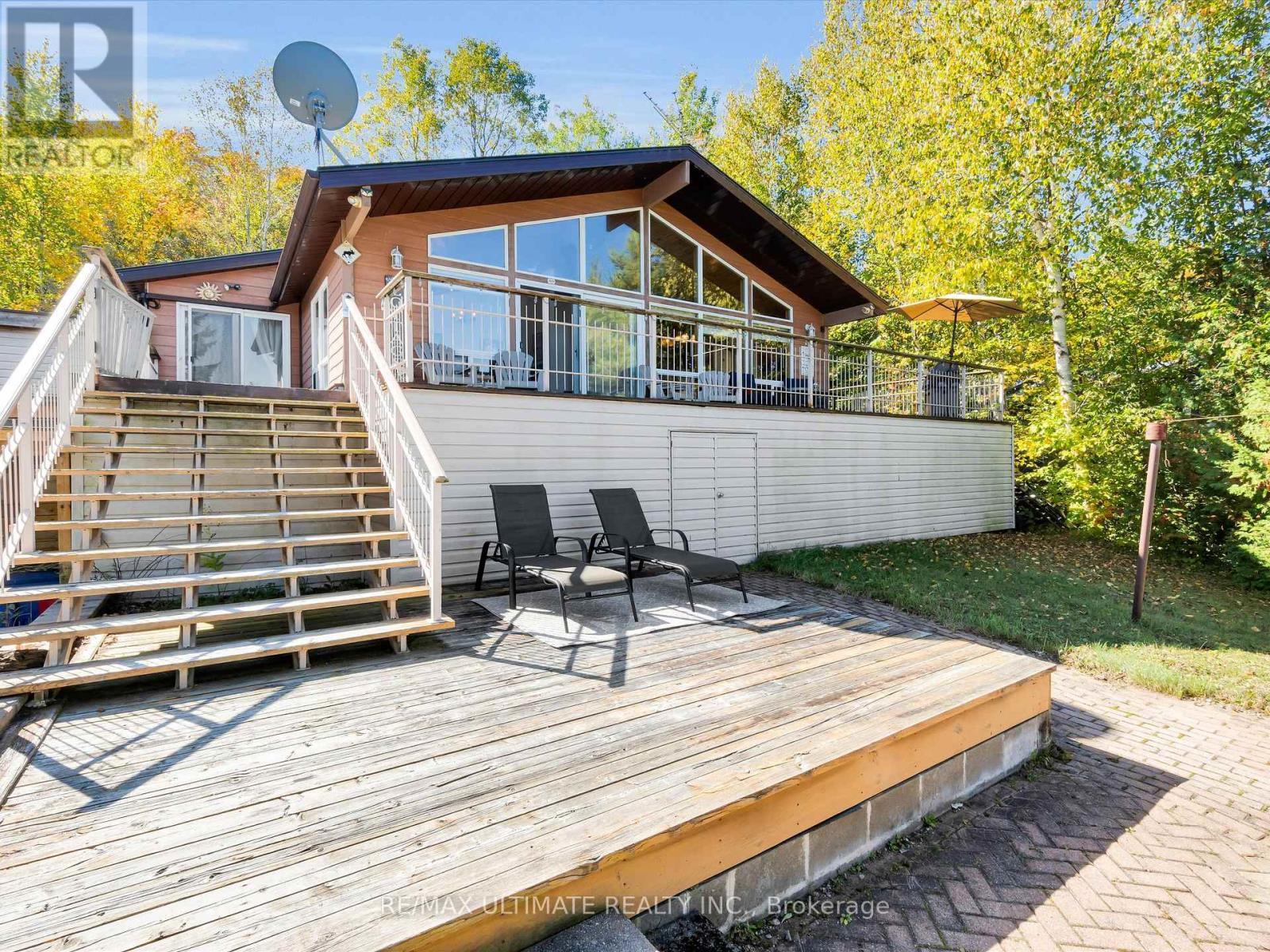 343 Sherwood Drive, Perry, ON - Outdoor With Deck Patio Veranda