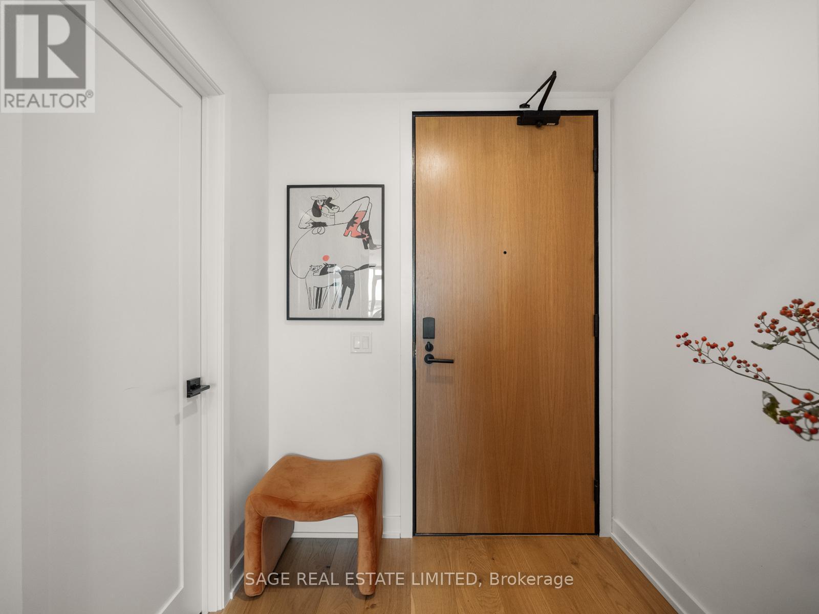 Front entrance - Ph 621 - 899 College Street W, Toronto, ON - Indoor Photo Showing Other Room