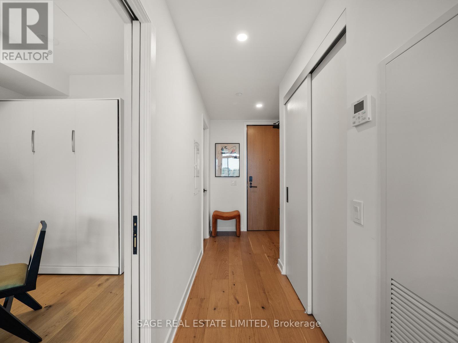 Front door - Ph 621 - 899 College Street W, Toronto, ON - Indoor Photo Showing Other Room