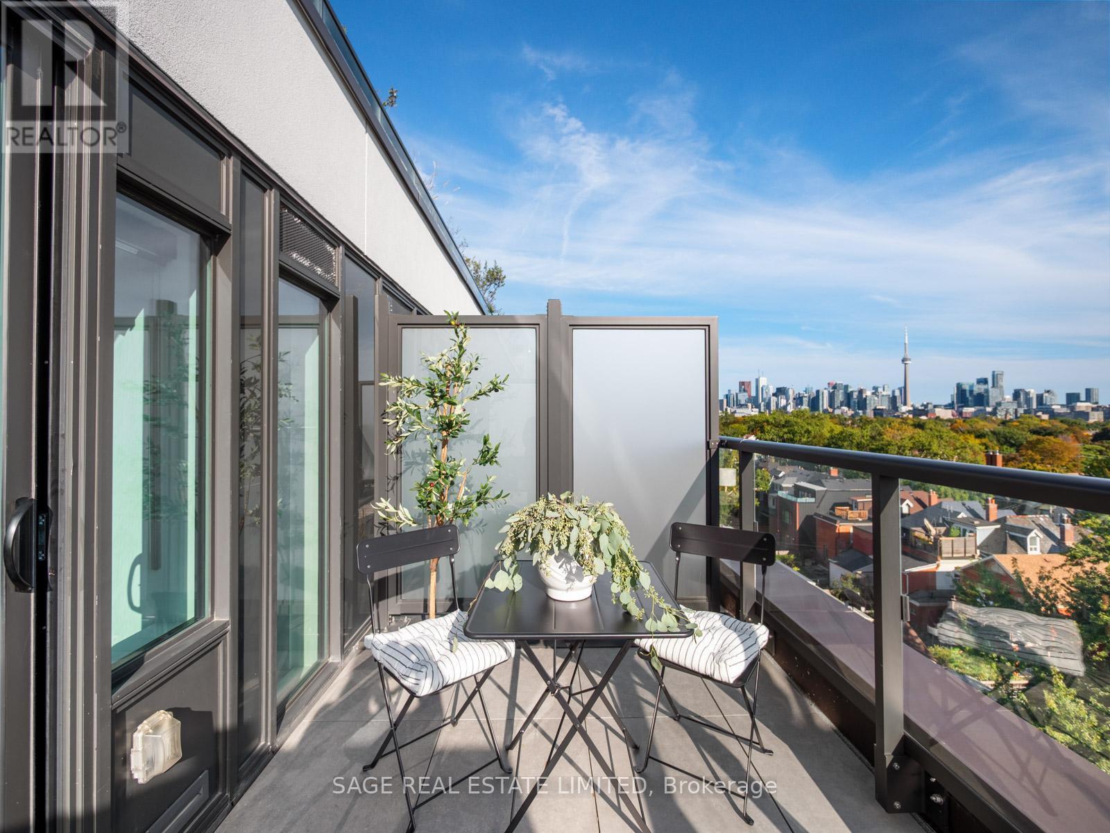 Second floor terrace - Ph 621 - 899 College Street W, Toronto, ON - Outdoor With Exterior