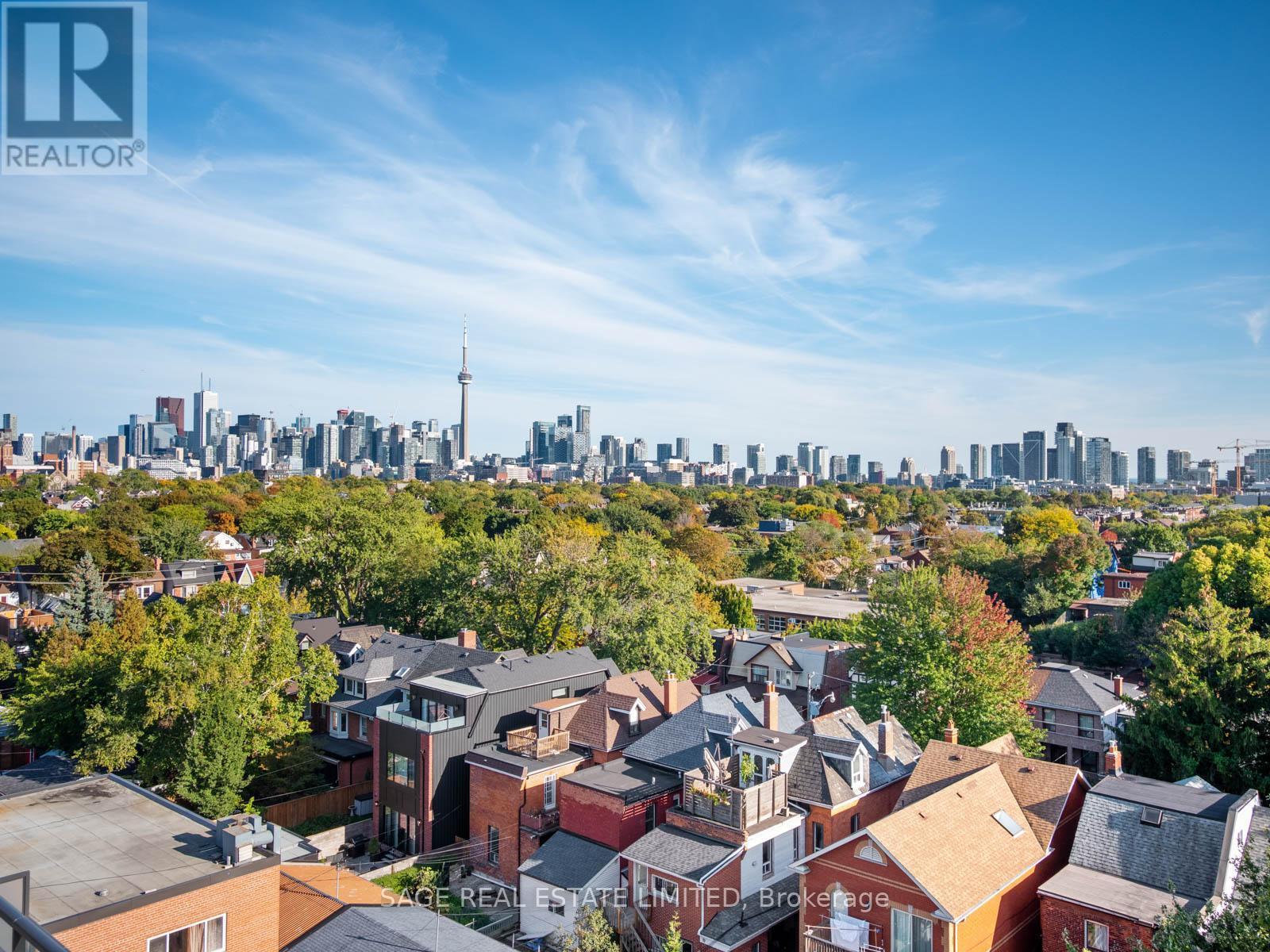 City sky line views - Ph 621 - 899 College Street W, Toronto, ON - Outdoor With View