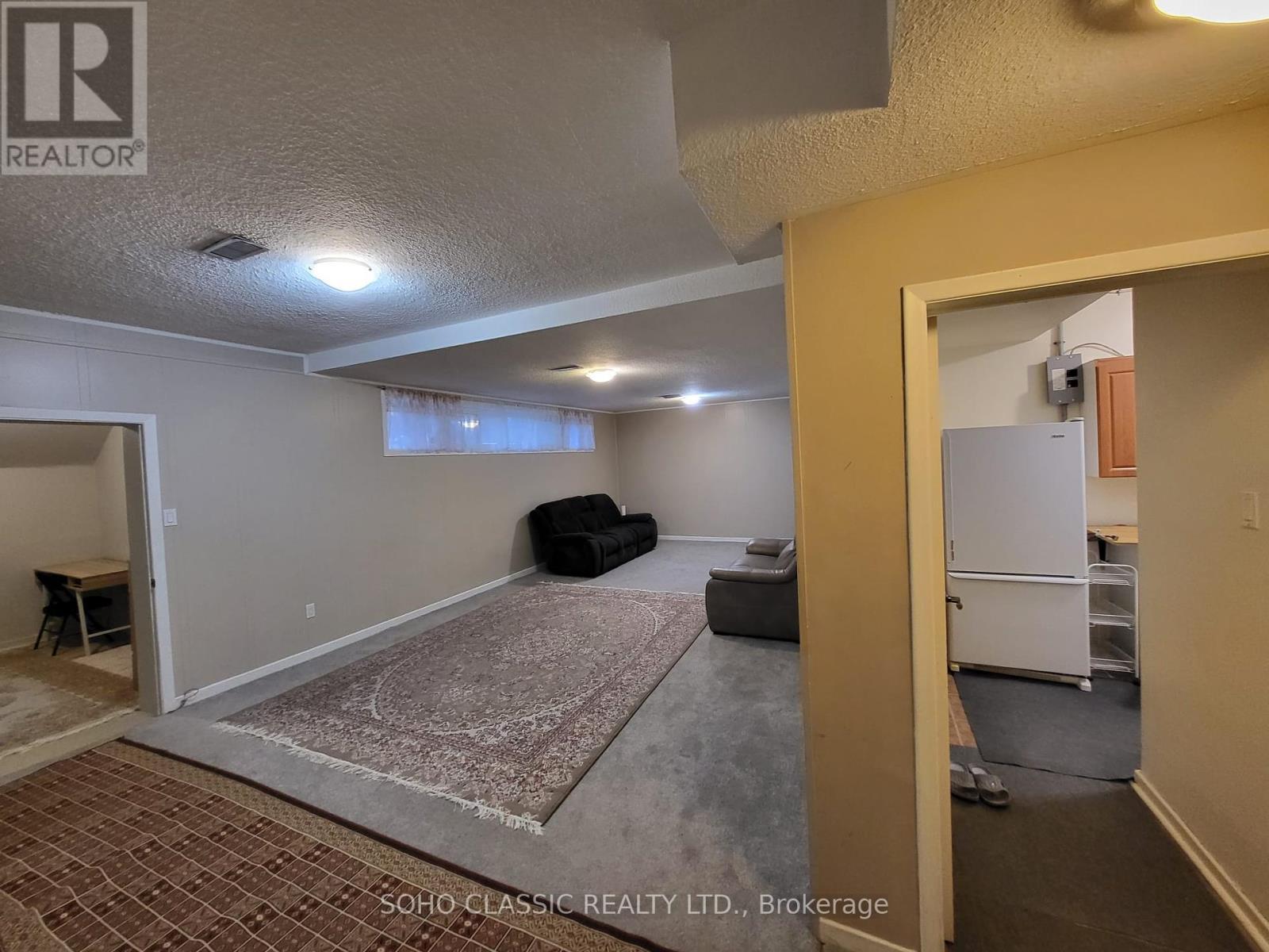 Bsmt - 29 Bayhampton Court, Toronto, ON - Indoor Photo Showing Basement