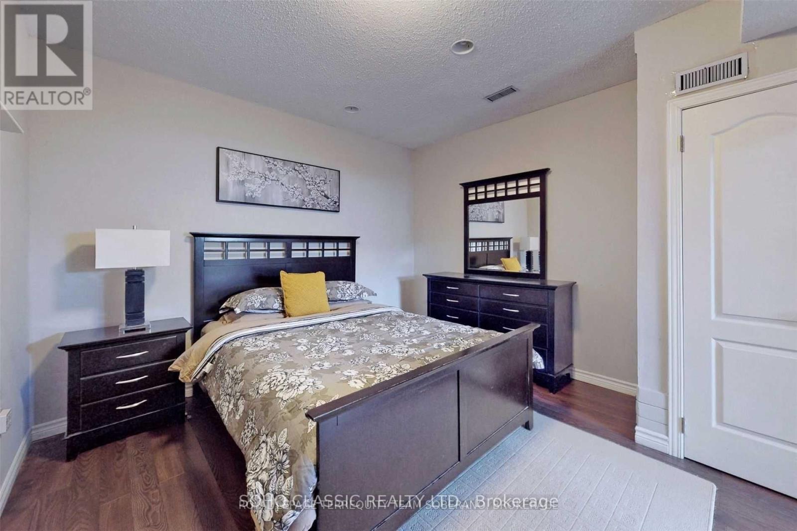 Bsmt - 29 Bayhampton Court, Toronto, ON - Indoor Photo Showing Bedroom