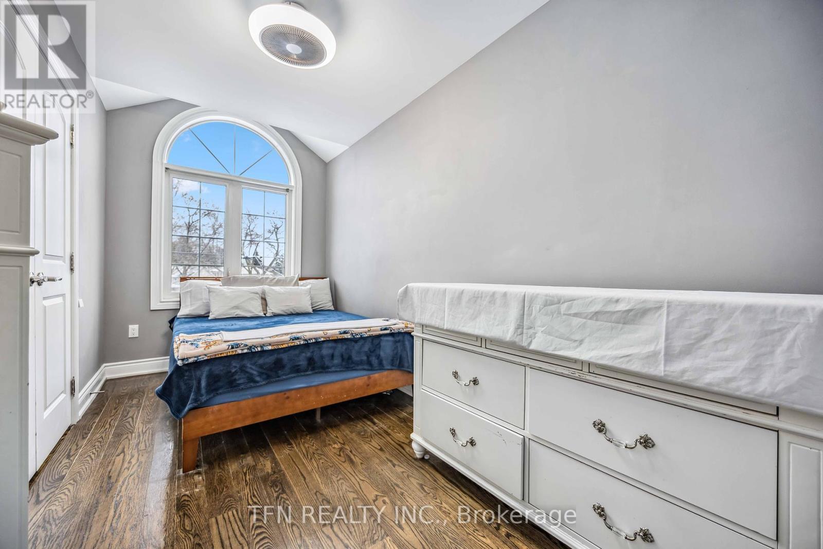 282B Aylesworth Avenue, Toronto, ON - Indoor Photo Showing Bedroom