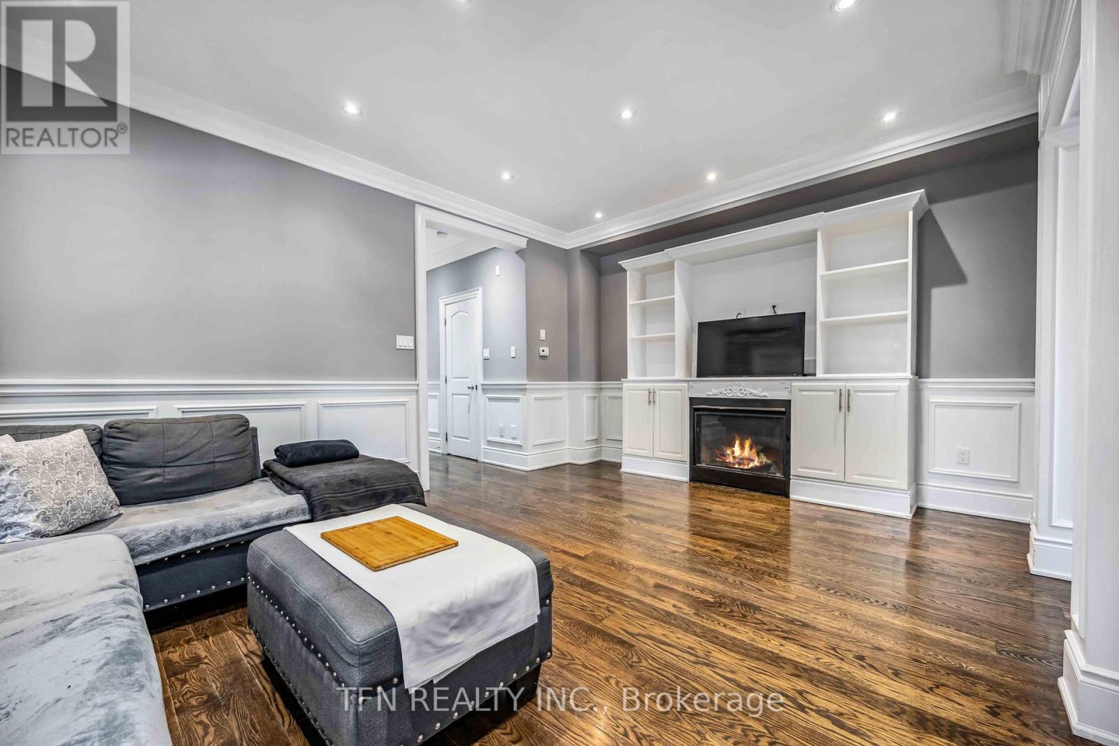 282B Aylesworth Avenue, Toronto, ON - Indoor Photo Showing Living Room With Fireplace
