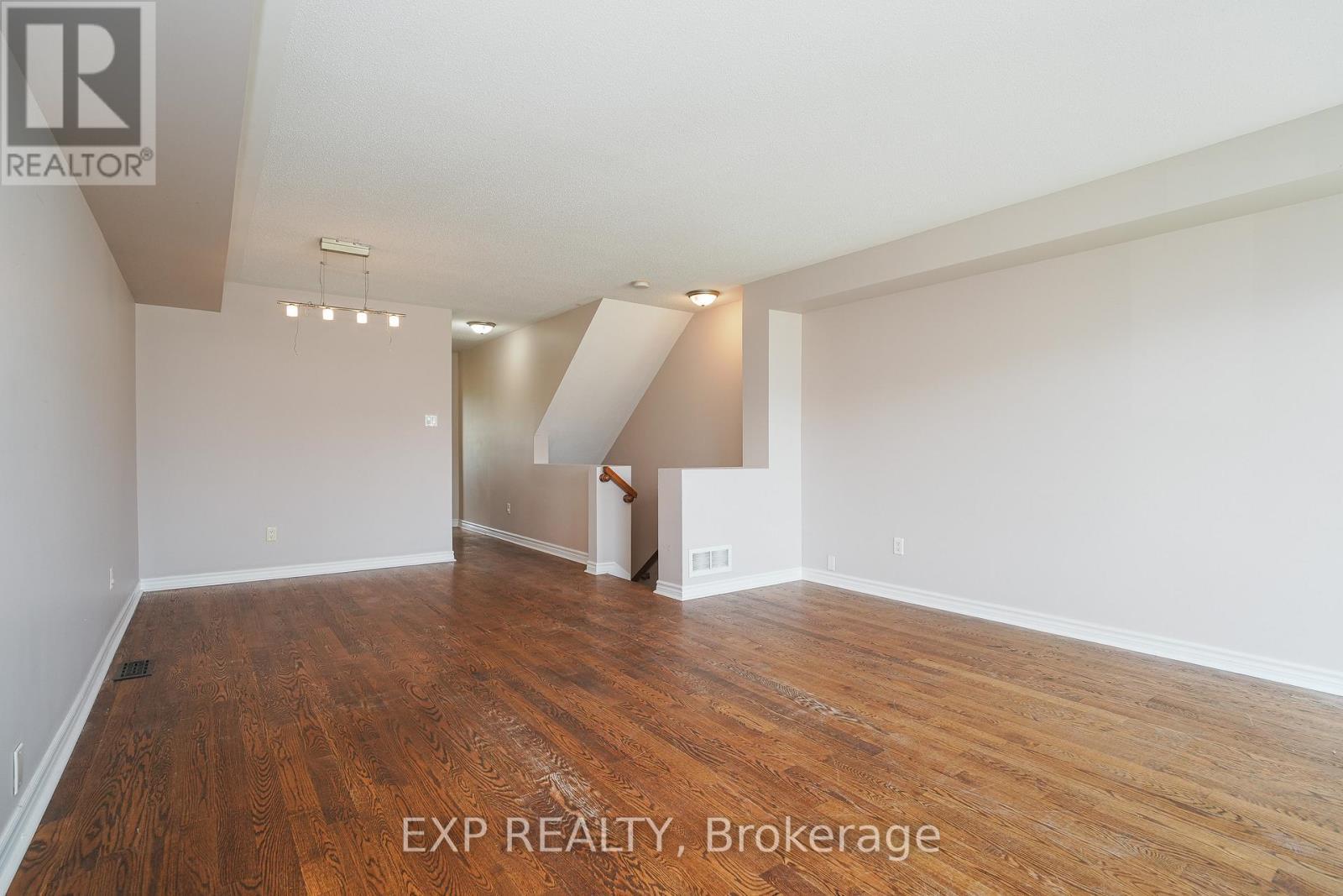 620 Lakeridge Drive, Ottawa, ON - Indoor Photo Showing Other Room