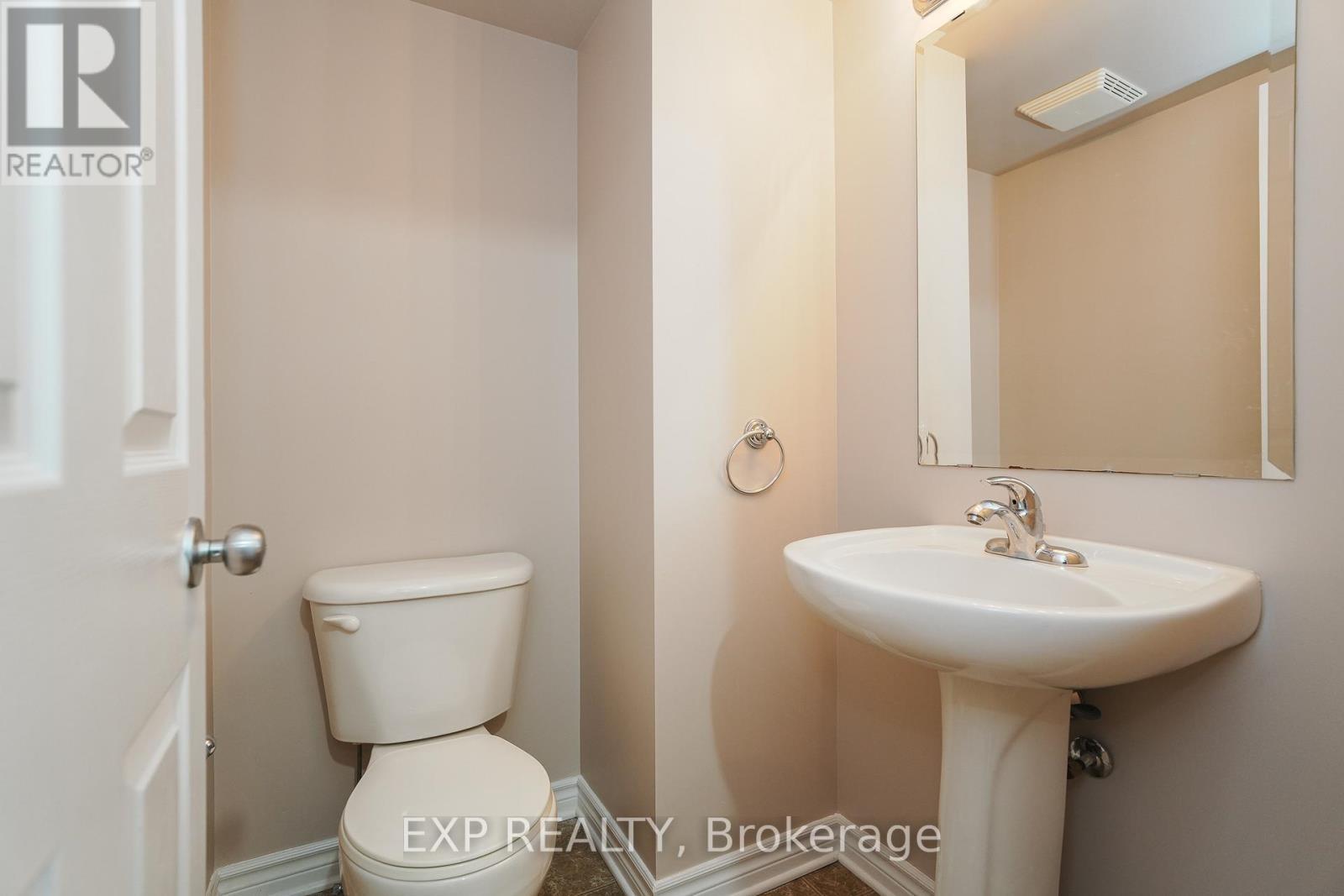 620 Lakeridge Drive, Ottawa, ON - Indoor Photo Showing Bathroom