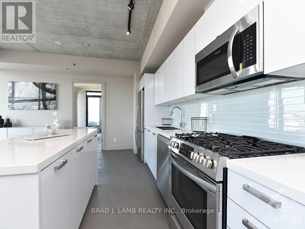 414 - 203 Catherine Street, Ottawa, ON - Indoor Photo Showing Kitchen With Upgraded Kitchen