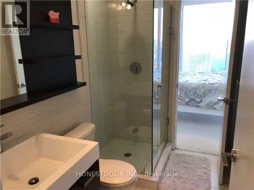 3304 - 295 Adelaide Street W, Toronto, ON - Indoor Photo Showing Bathroom