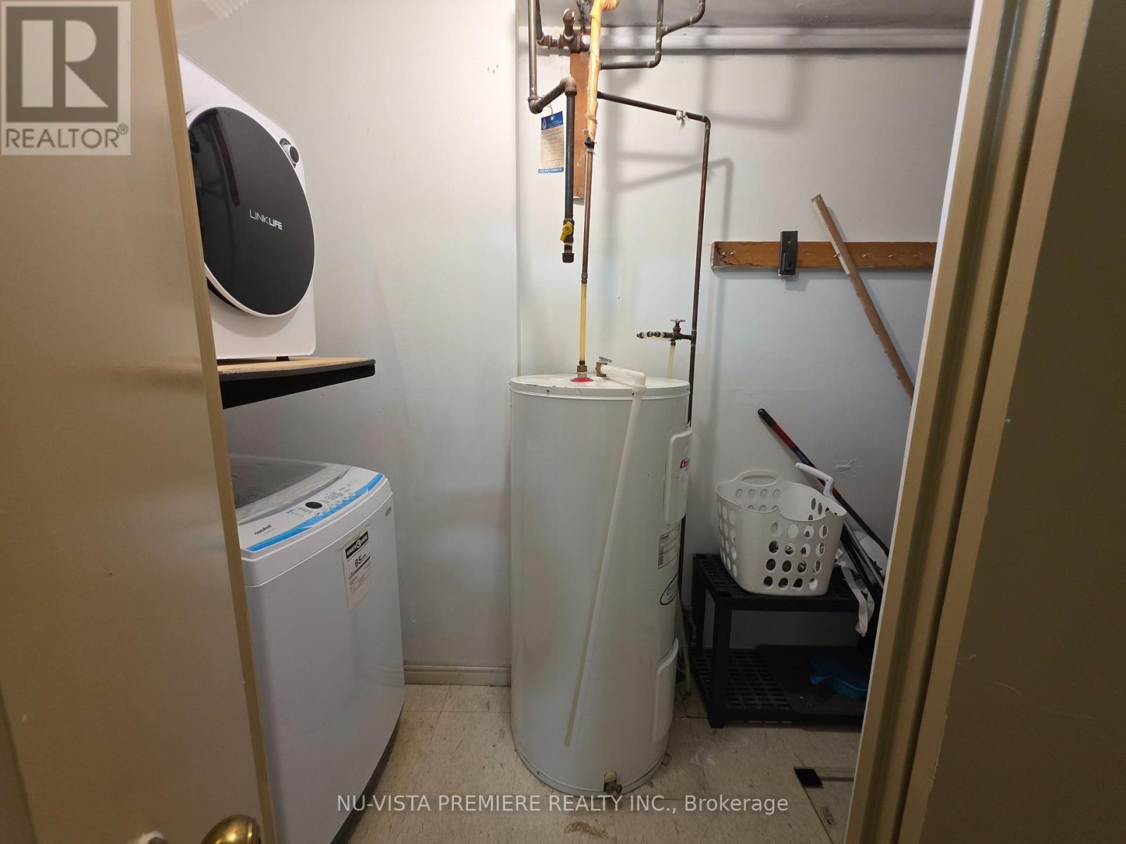 B1 - 650 Cheapside Street, London East (East C), ON - Indoor Photo Showing Laundry Room