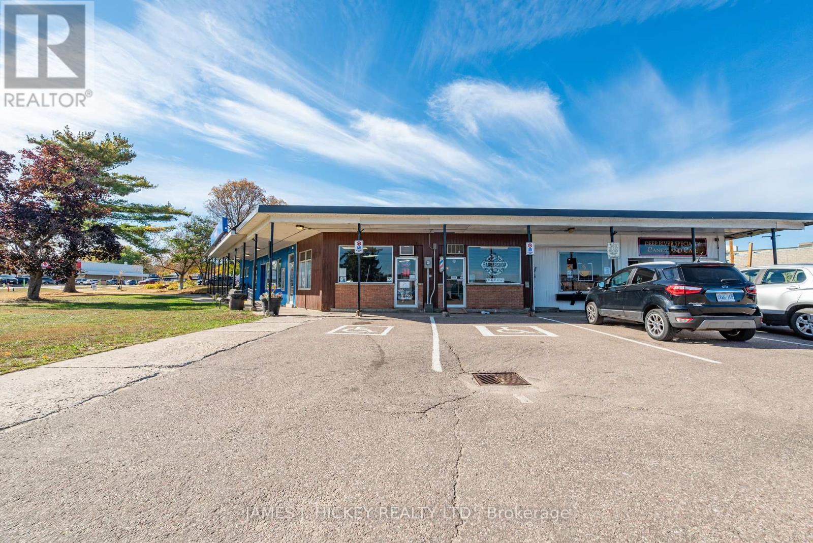 10 Ridge Road, Deep River, ON