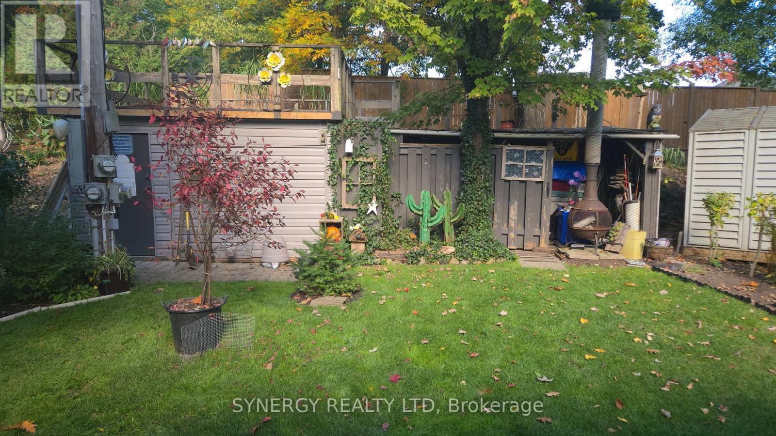 24749 Park Street, Strathroy-Caradoc (Sw), ON - Outdoor