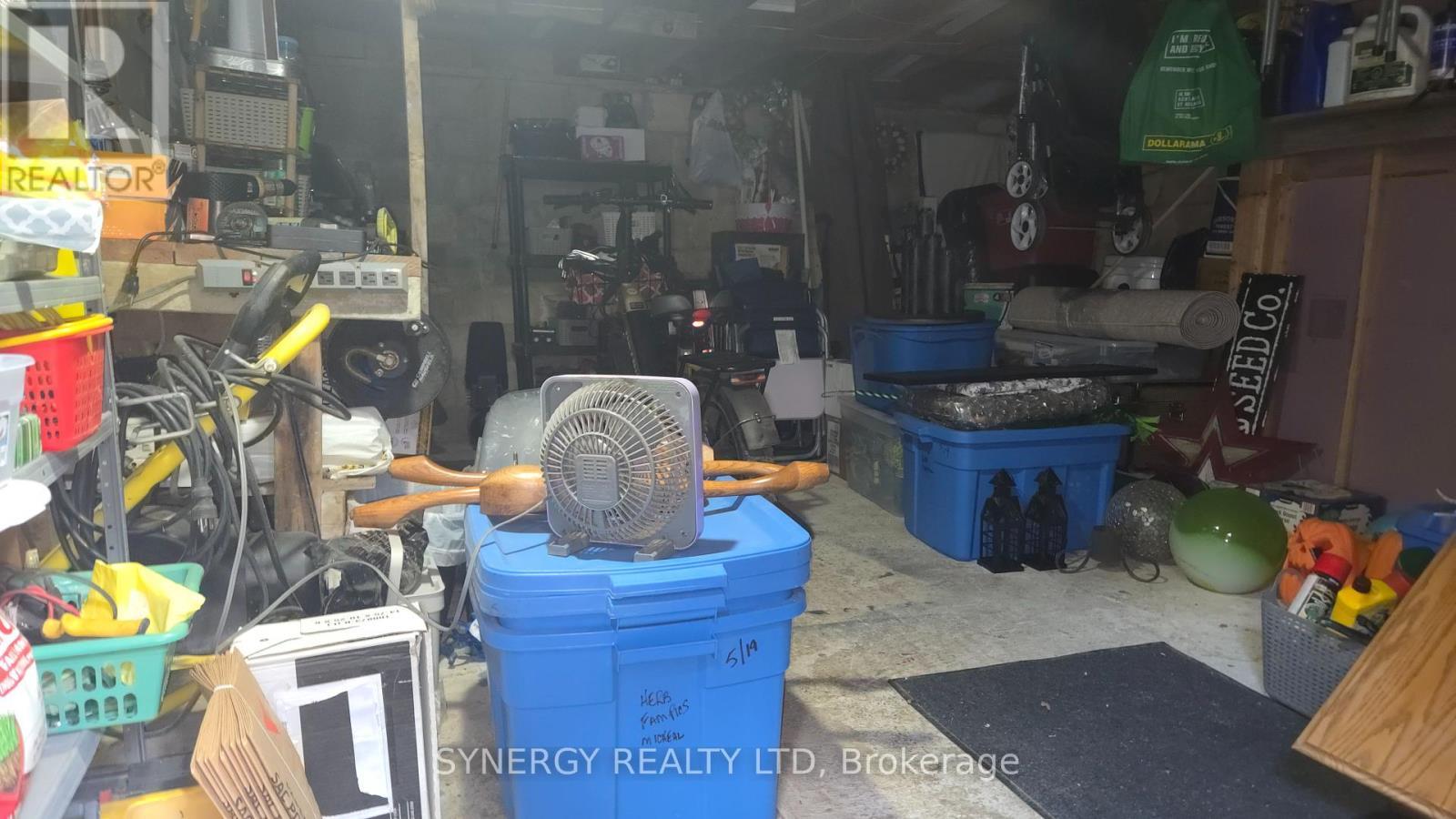 24749 Park Street, Strathroy-Caradoc (Sw), ON -