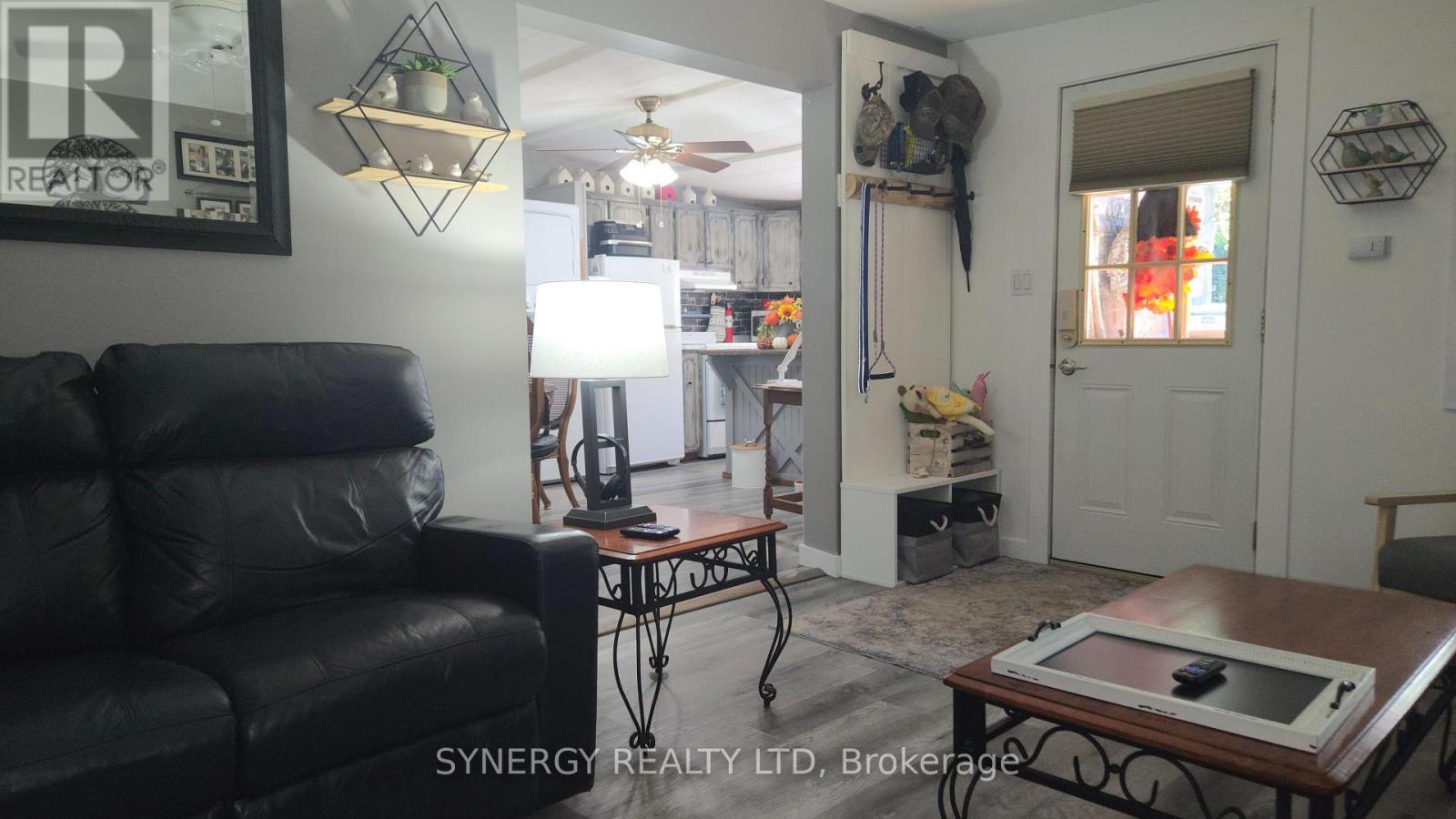 24749 Park Street, Strathroy-Caradoc (Sw), ON - Indoor