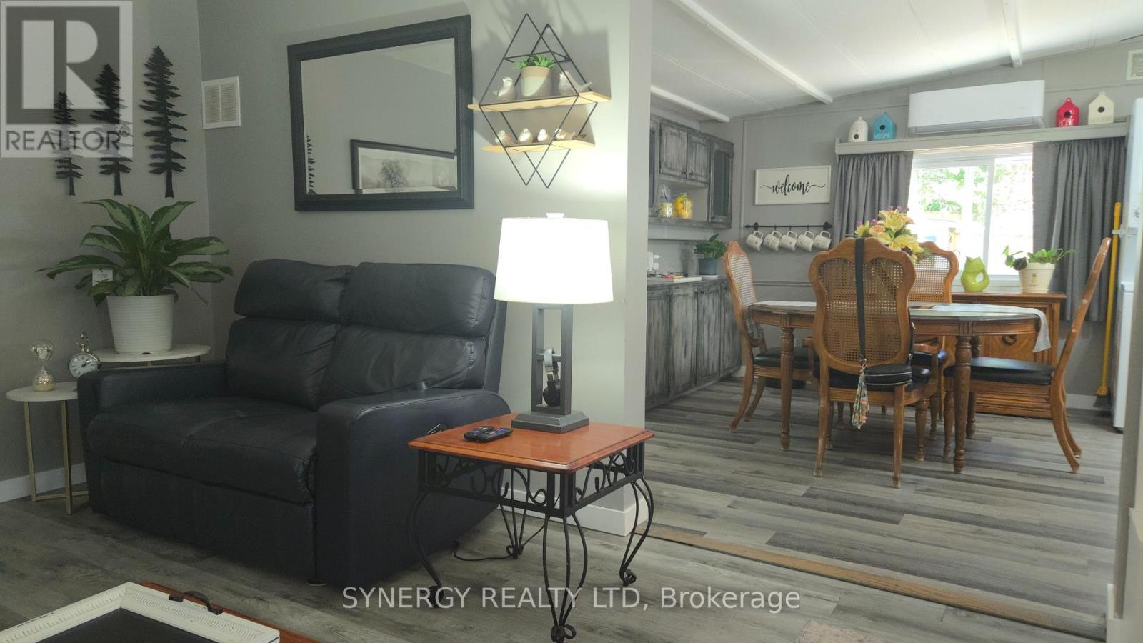 24749 Park Street, Strathroy-Caradoc (Sw), ON - Indoor