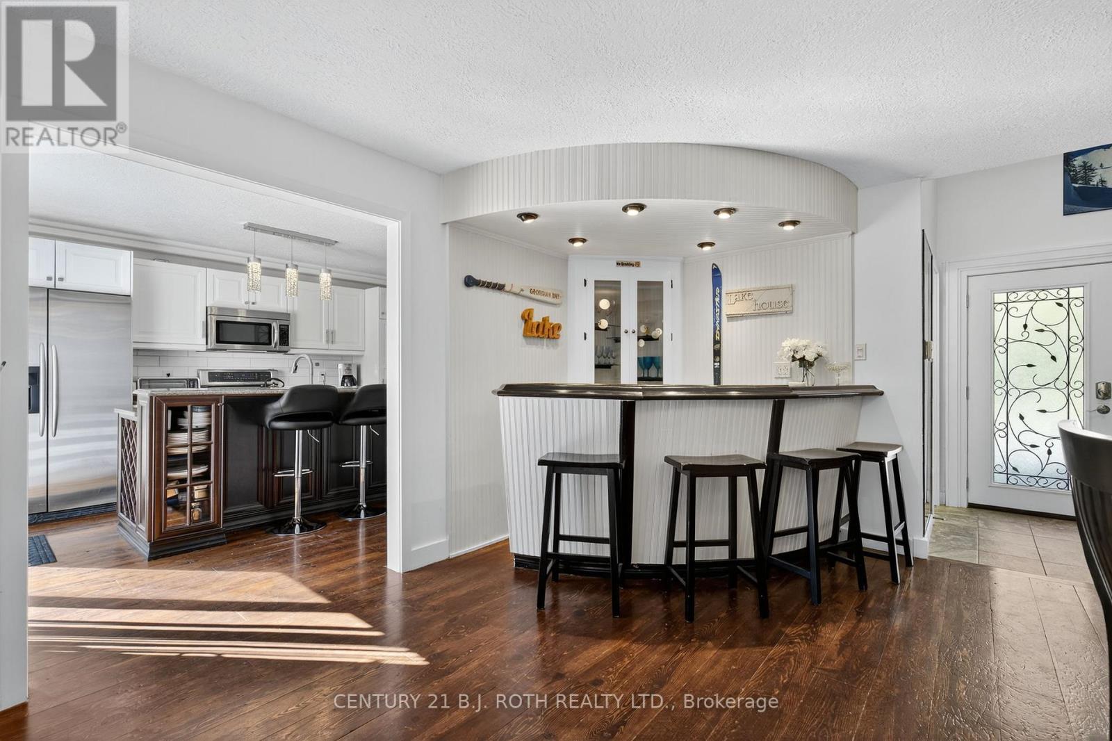 209846 26 Highway, Blue Mountains, ON - Indoor