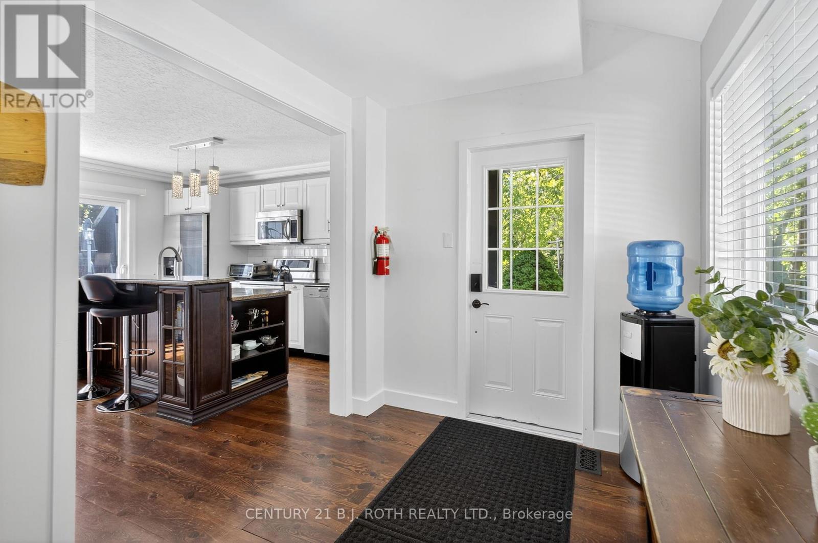 209846 26 Highway, Blue Mountains, ON - Indoor Photo Showing Other Room