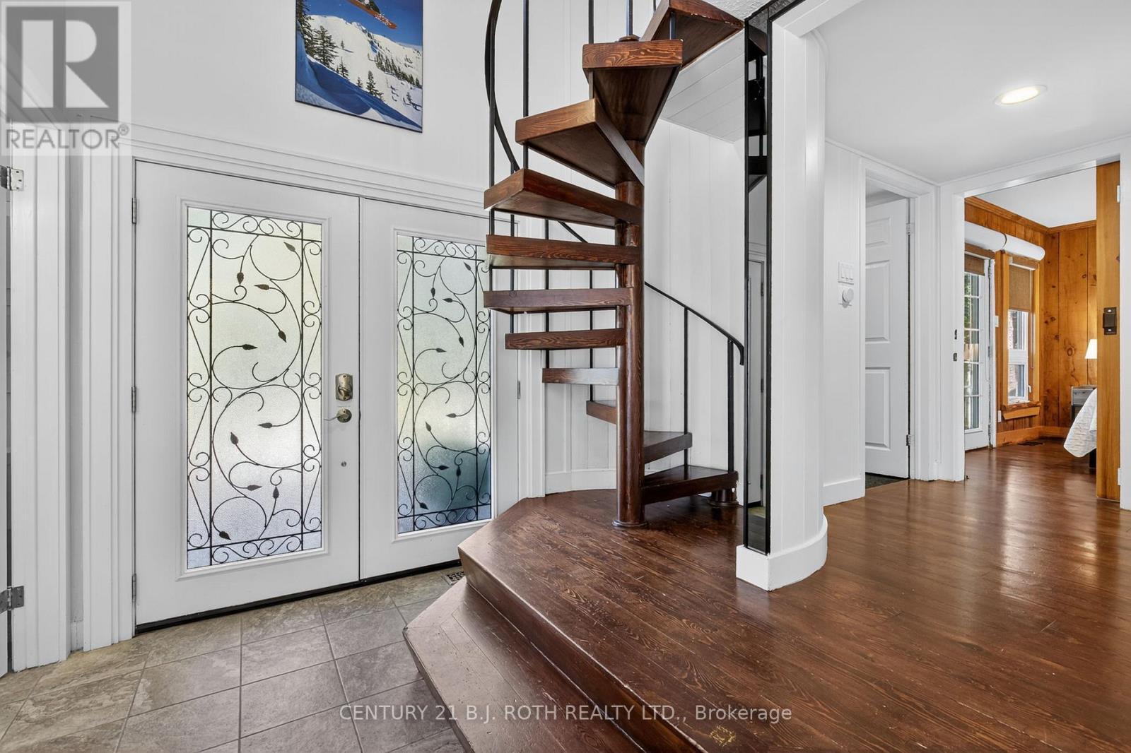 209846 26 Highway, Blue Mountains, ON - Indoor Photo Showing Other Room