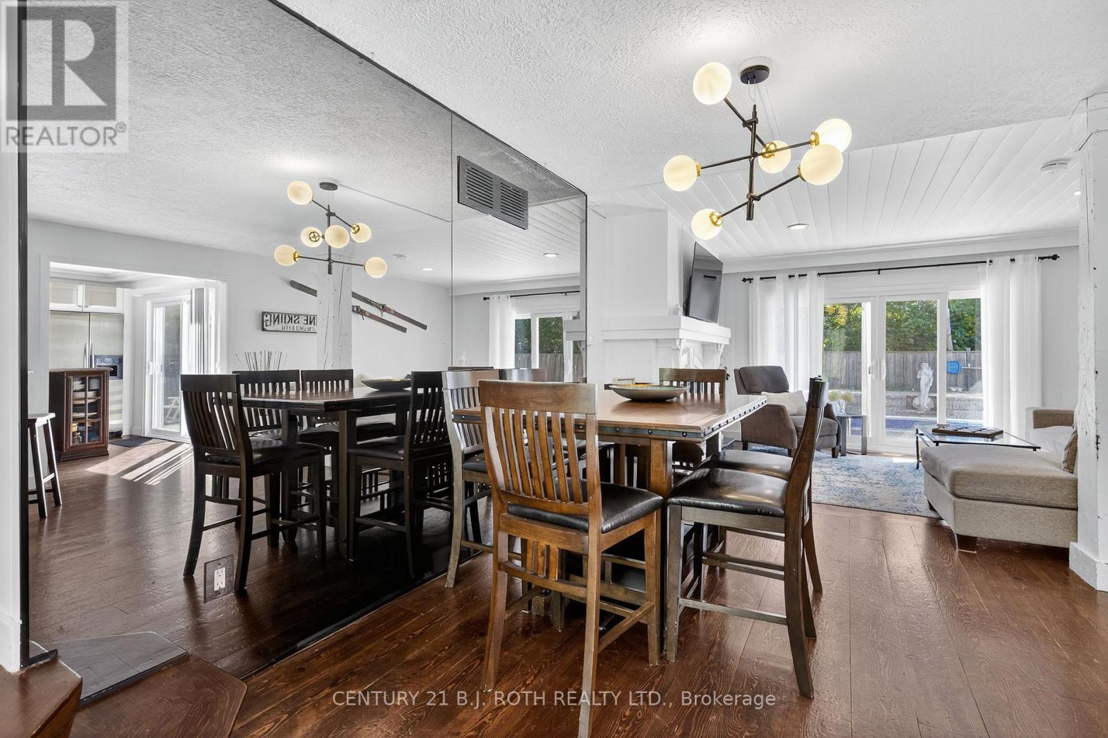 209846 26 Highway, Blue Mountains, ON - Indoor Photo Showing Dining Room