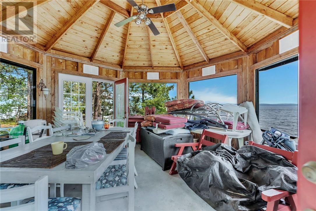 696 Pine Cone, Skead, ON