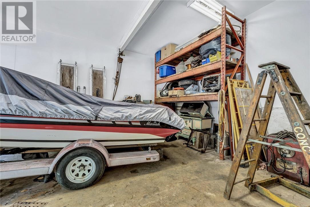 696 Pine Cone, Skead, ON