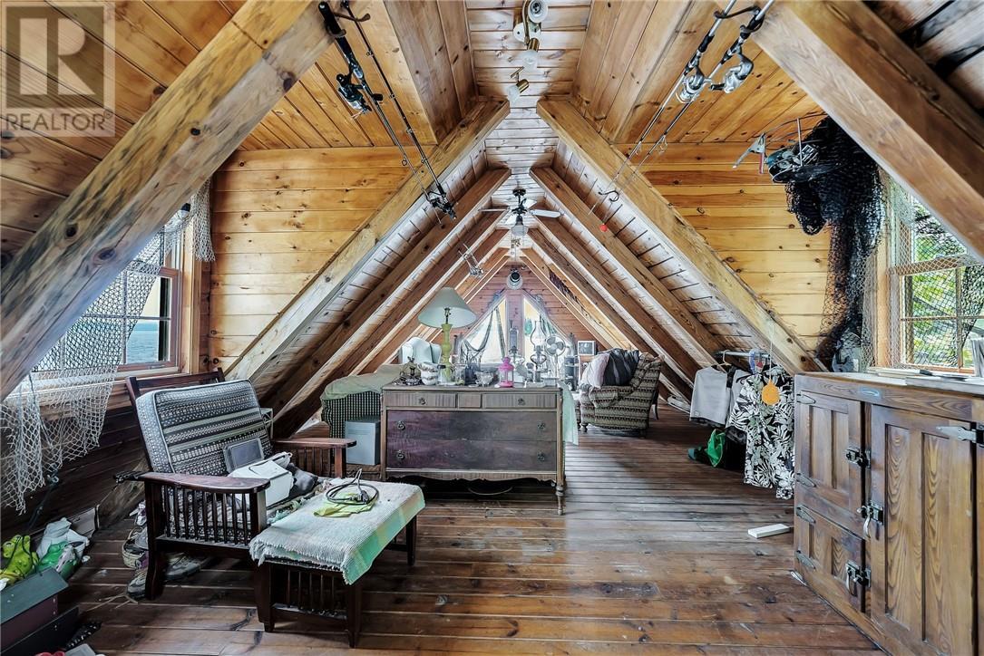 696 Pine Cone, Skead, ON