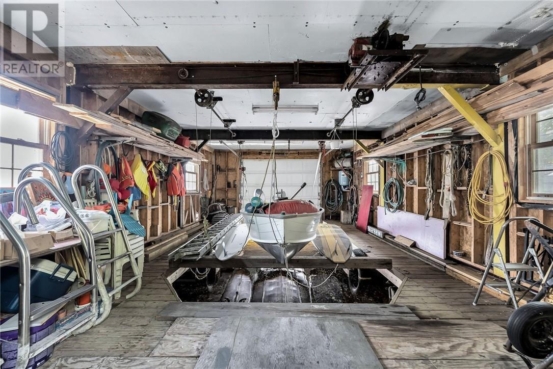 696 Pine Cone, Skead, ON