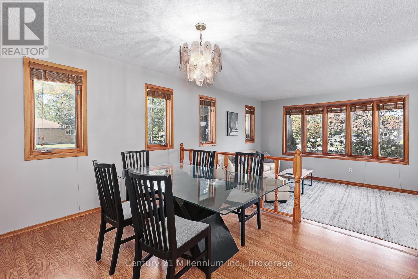 213 Jane Street, Clearview (Stayner), ON - Indoor Photo Showing Dining Room