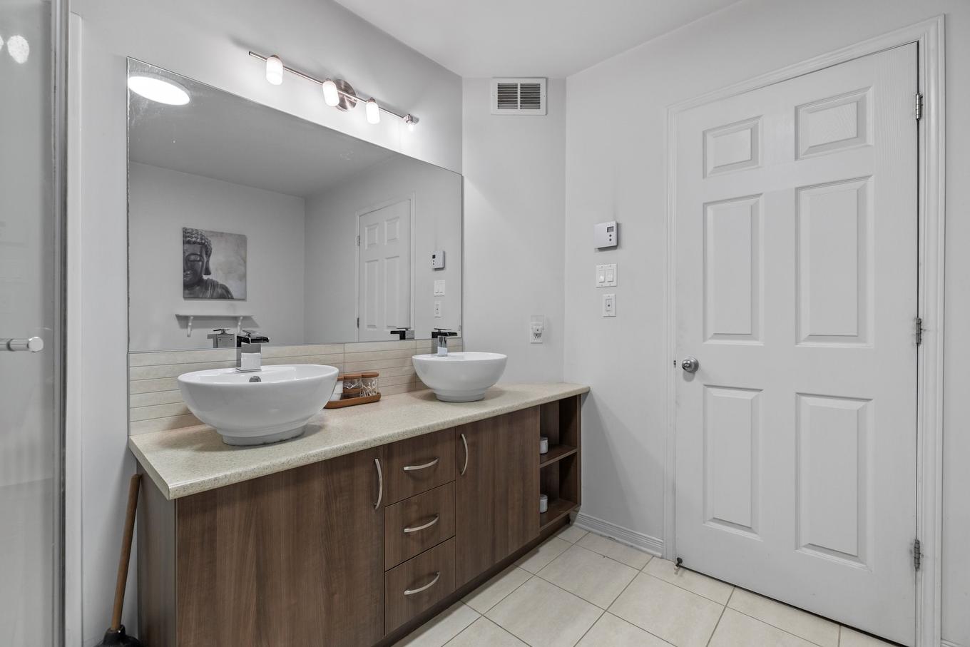 Bathroom - 3-555 Av. Forest, Pincourt, QC - Indoor Photo Showing Bathroom