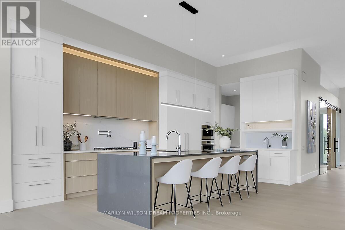 1070 Green Jacket Crescent, Ottawa, ON - Indoor Photo Showing Kitchen