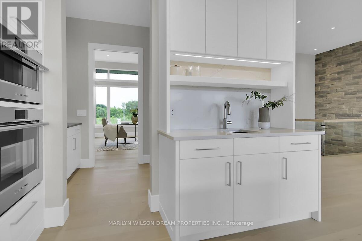 1070 Green Jacket Crescent, Ottawa, ON - Indoor Photo Showing Kitchen