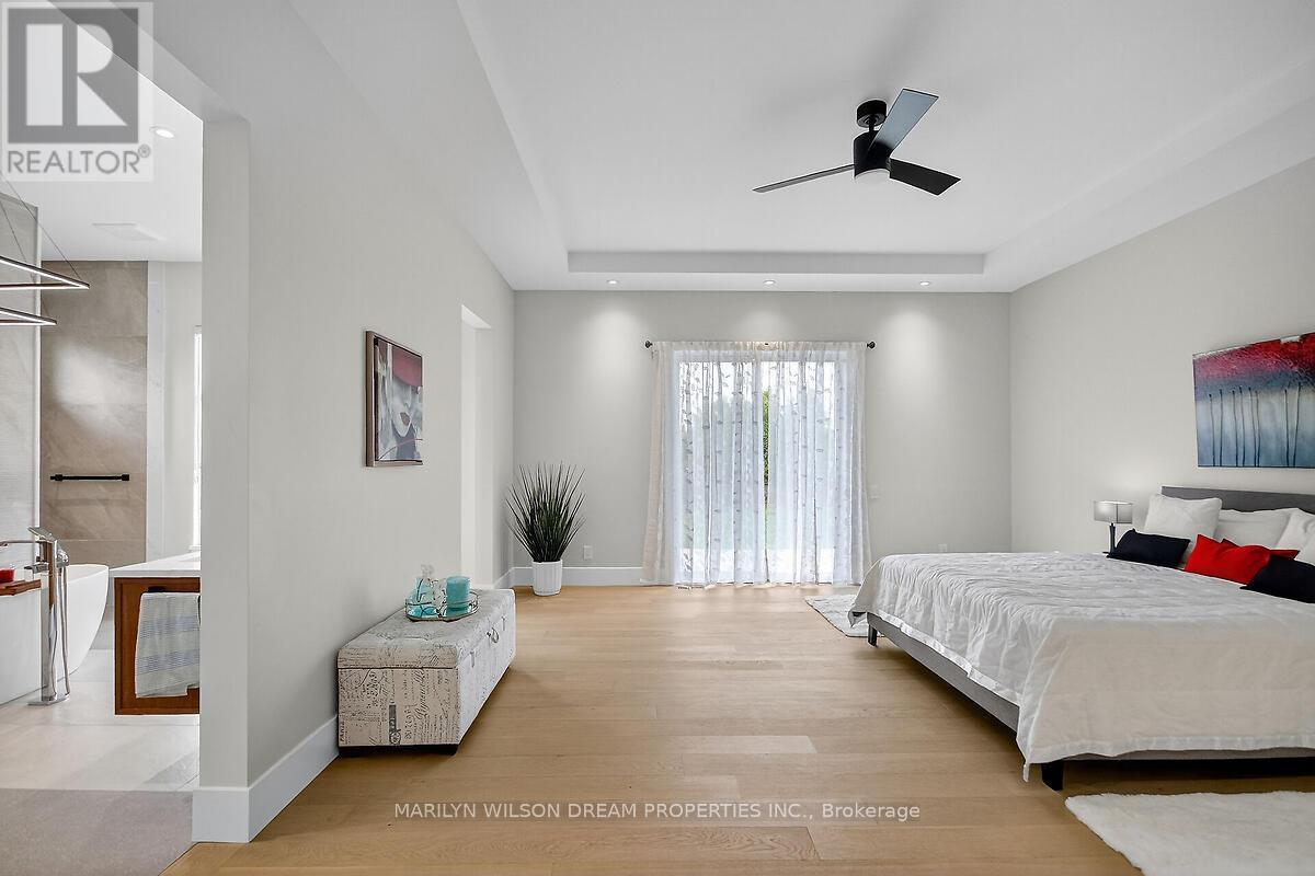 1070 Green Jacket Crescent, Ottawa, ON - Indoor Photo Showing Bedroom
