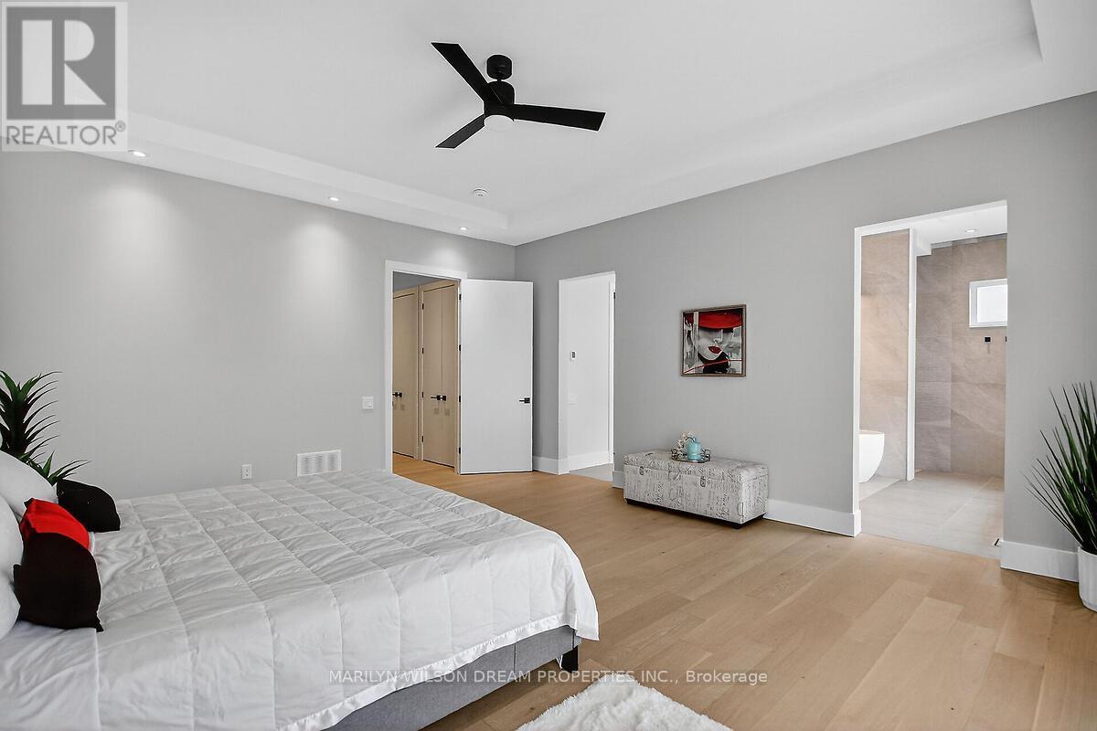 1070 Green Jacket Crescent, Ottawa, ON - Indoor Photo Showing Bedroom