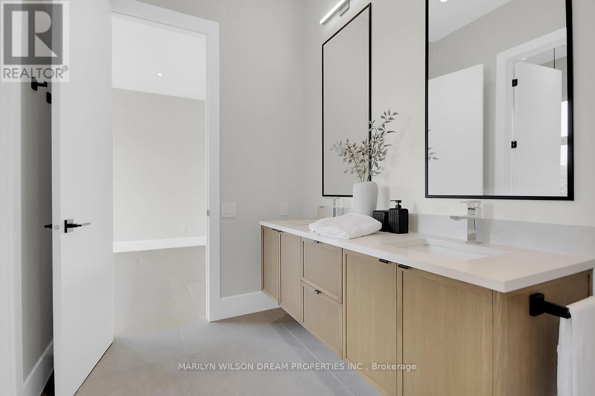 1070 Green Jacket Crescent, Ottawa, ON - Indoor