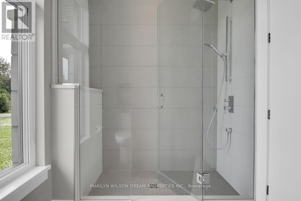 1070 Green Jacket Crescent, Ottawa, ON - Indoor Photo Showing Bathroom