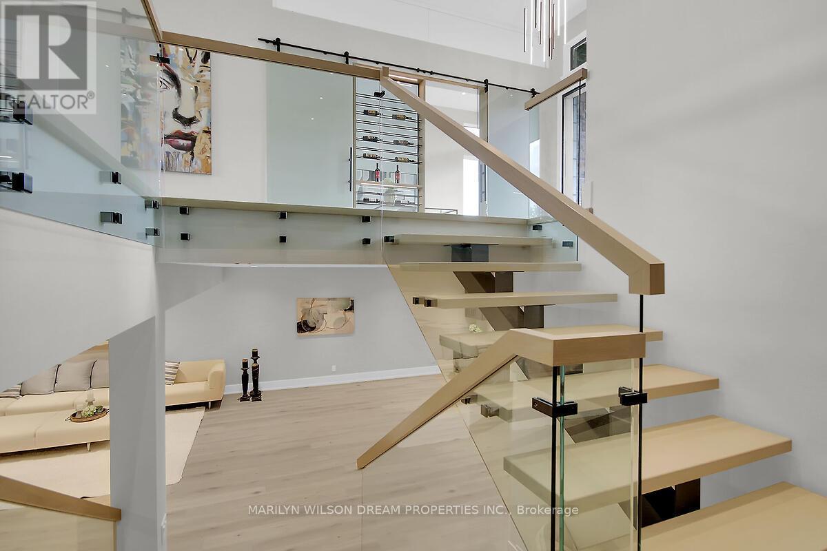 1070 Green Jacket Crescent, Ottawa, ON - Indoor Photo Showing Other Room