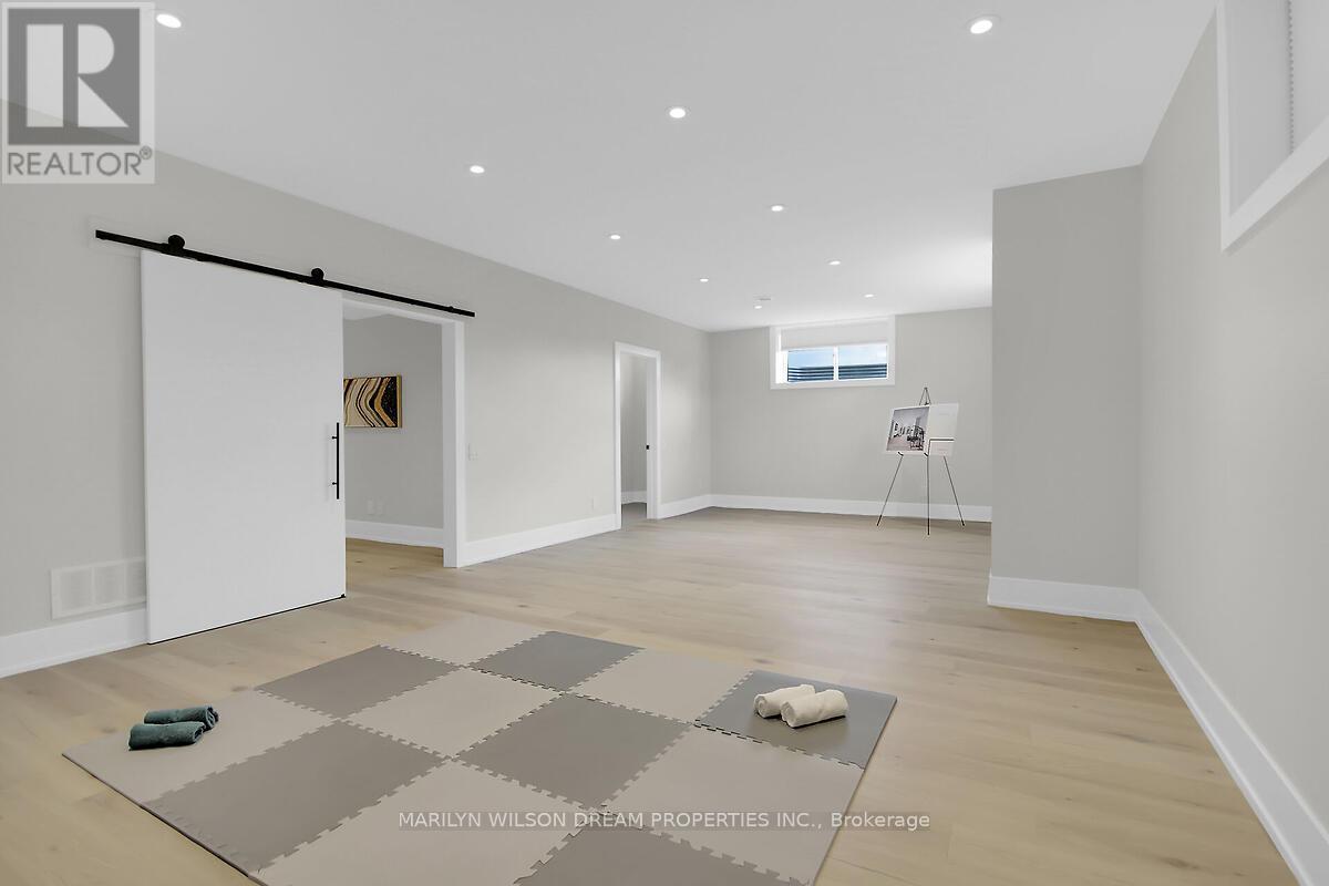 1070 Green Jacket Crescent, Ottawa, ON - Indoor Photo Showing Other Room