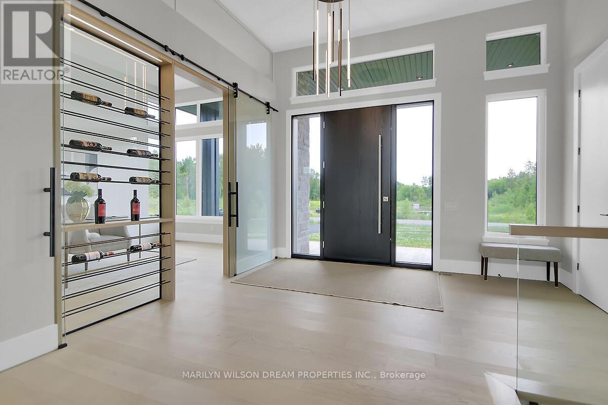 1070 Green Jacket Crescent, Ottawa, ON - Indoor Photo Showing Other Room