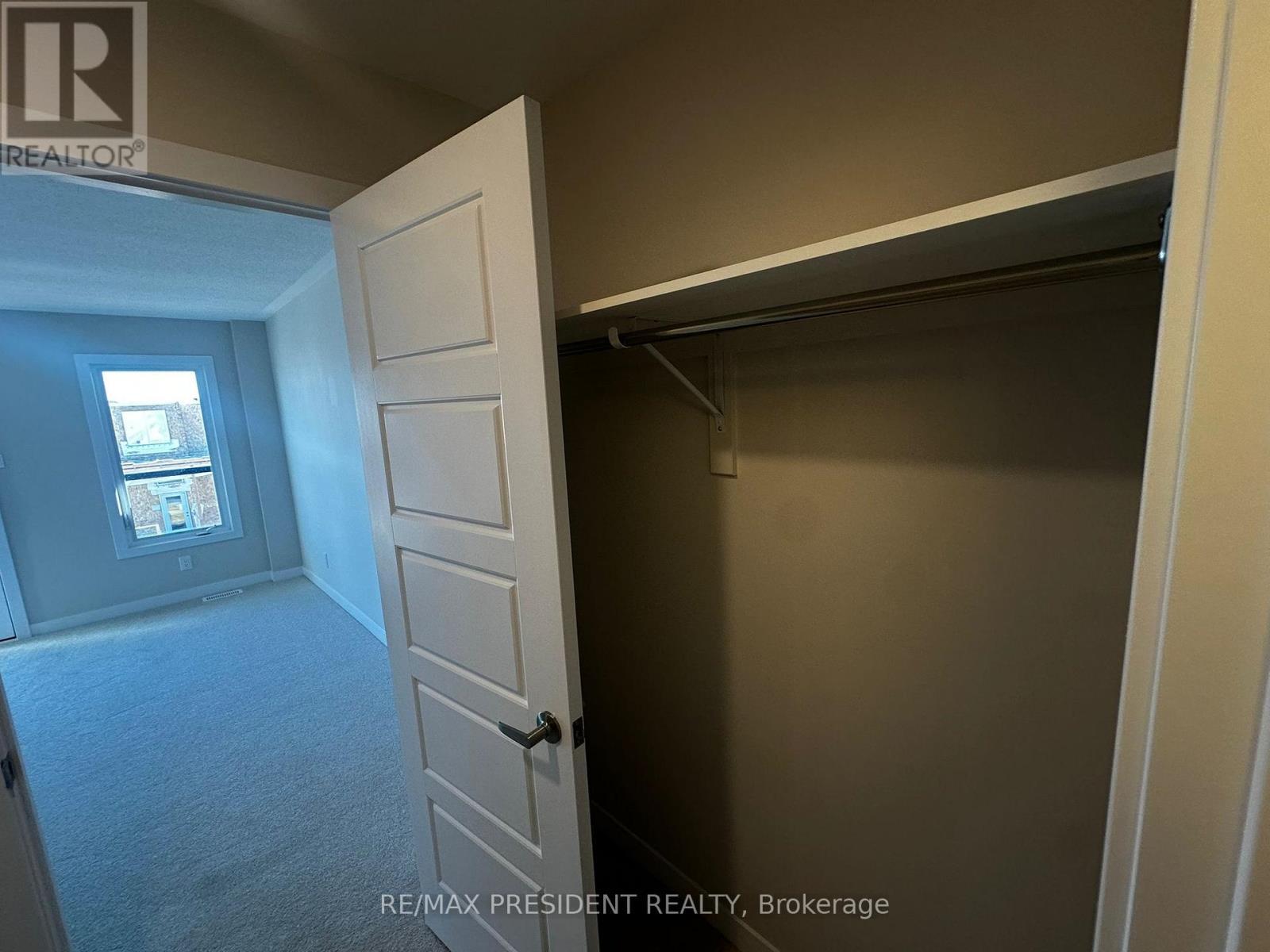 78 Ryan Reynolds Way S, Ottawa, ON - Indoor